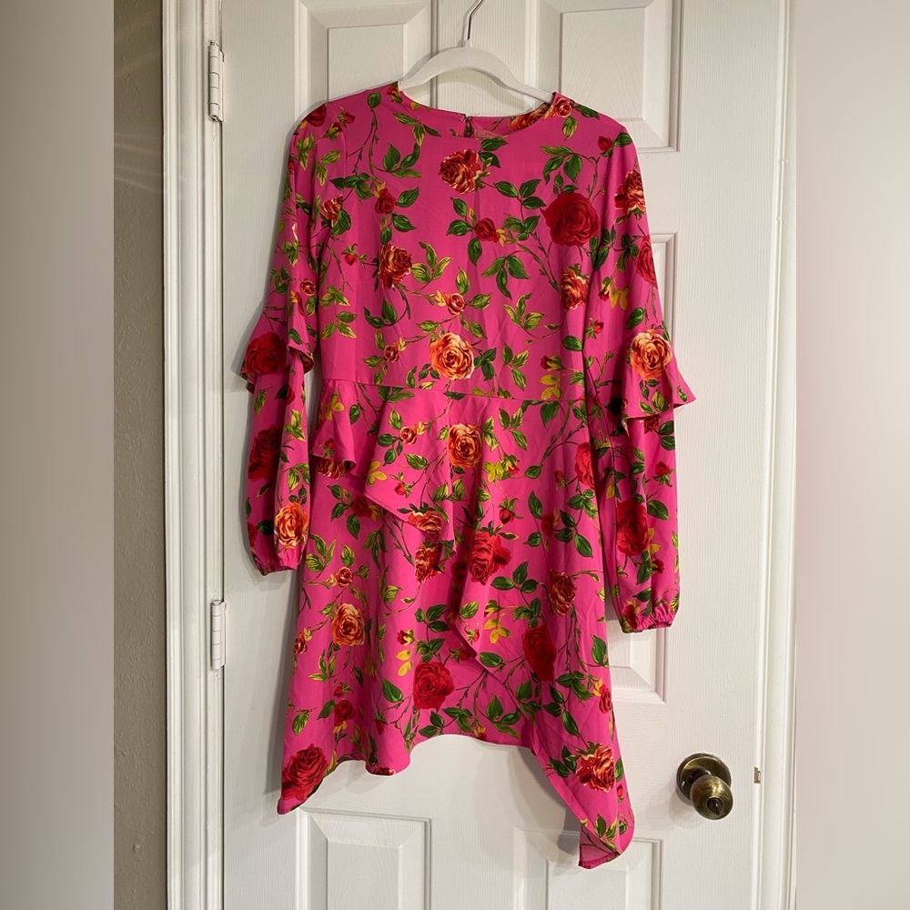 NWT Signature8 Pink Rose Dress - Size Medium